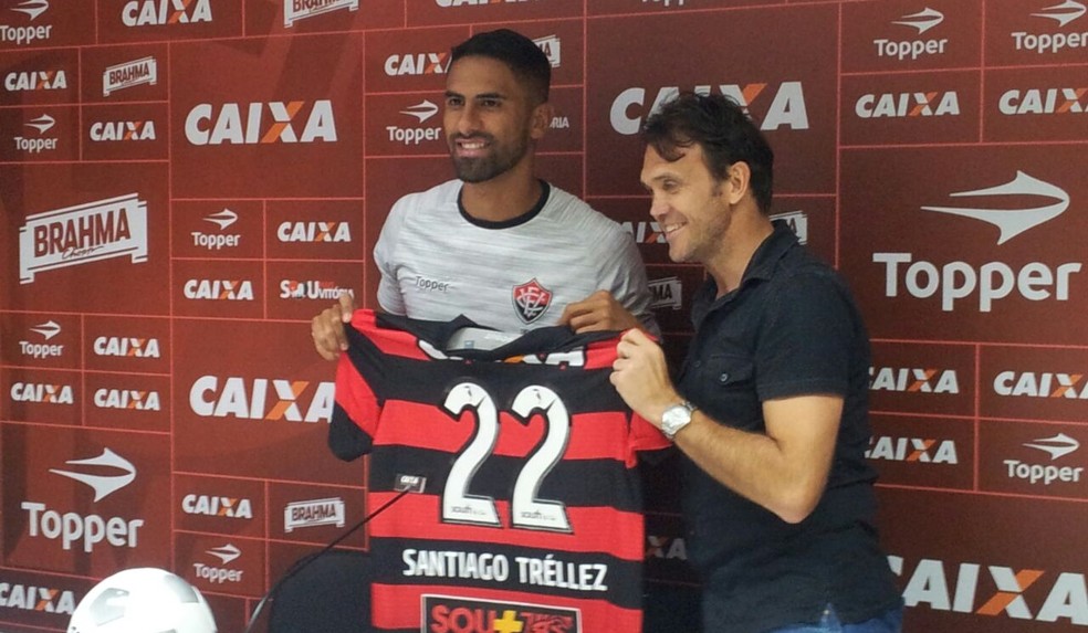 Novo atacante do Vitória