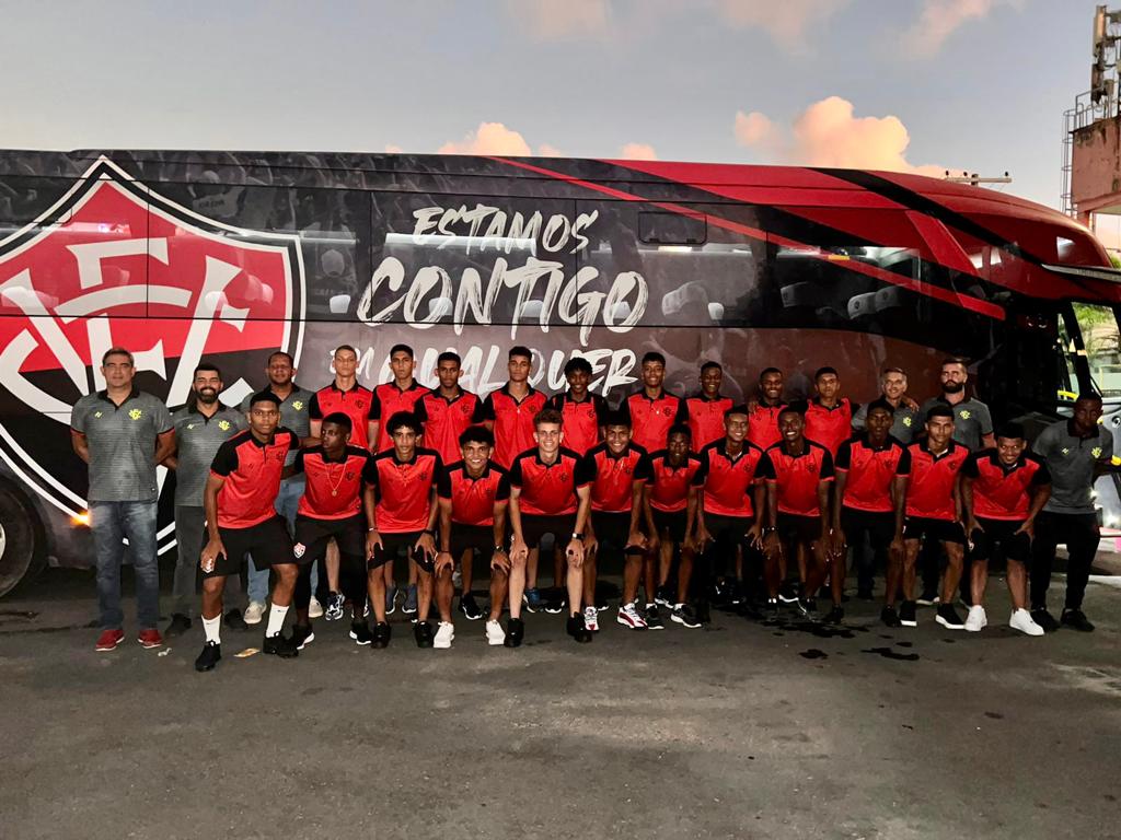 Vitória avança na Copa Brasileirinho