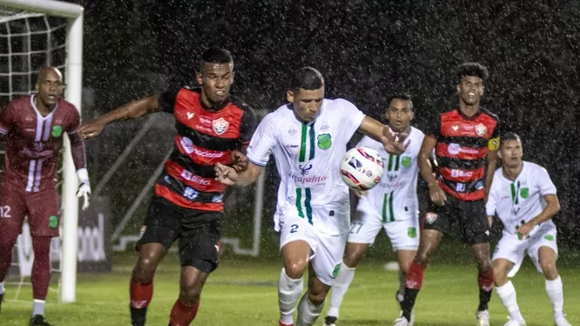 Vitória perde em casa