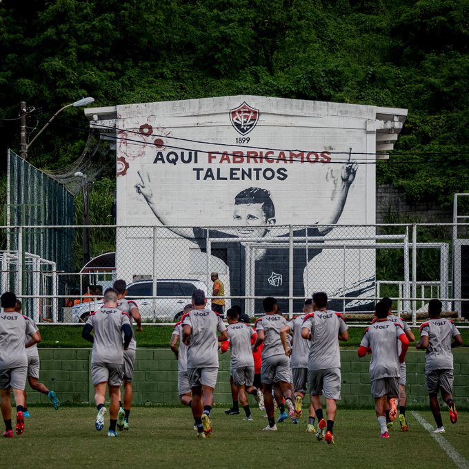 Vitória treinando