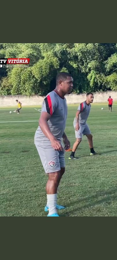 Rodrigão Vitória treinando