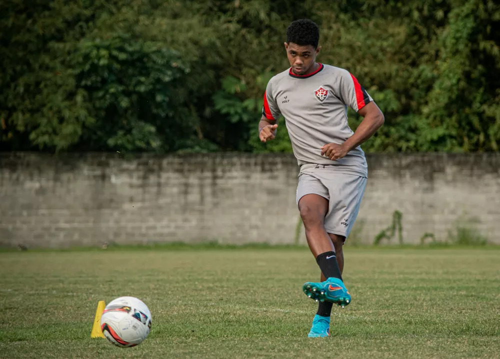 Marco Antônio treinando