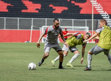 Vitória treinando