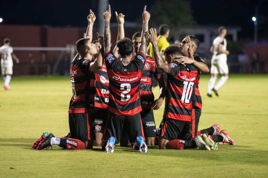 Vitória 2 X 0 Ceará