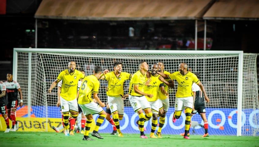 São Bernardo comemorando