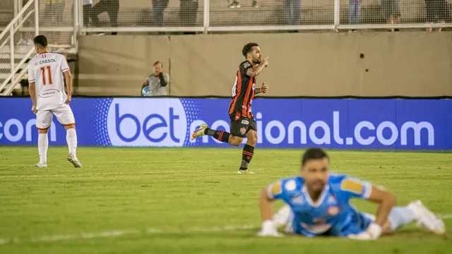 Wellington Nem comemora gol em Tombense x Vitória (Foto: Victor Ferreira/EC Vitória / Divulgação)