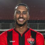 Lucas Braga, Vitória