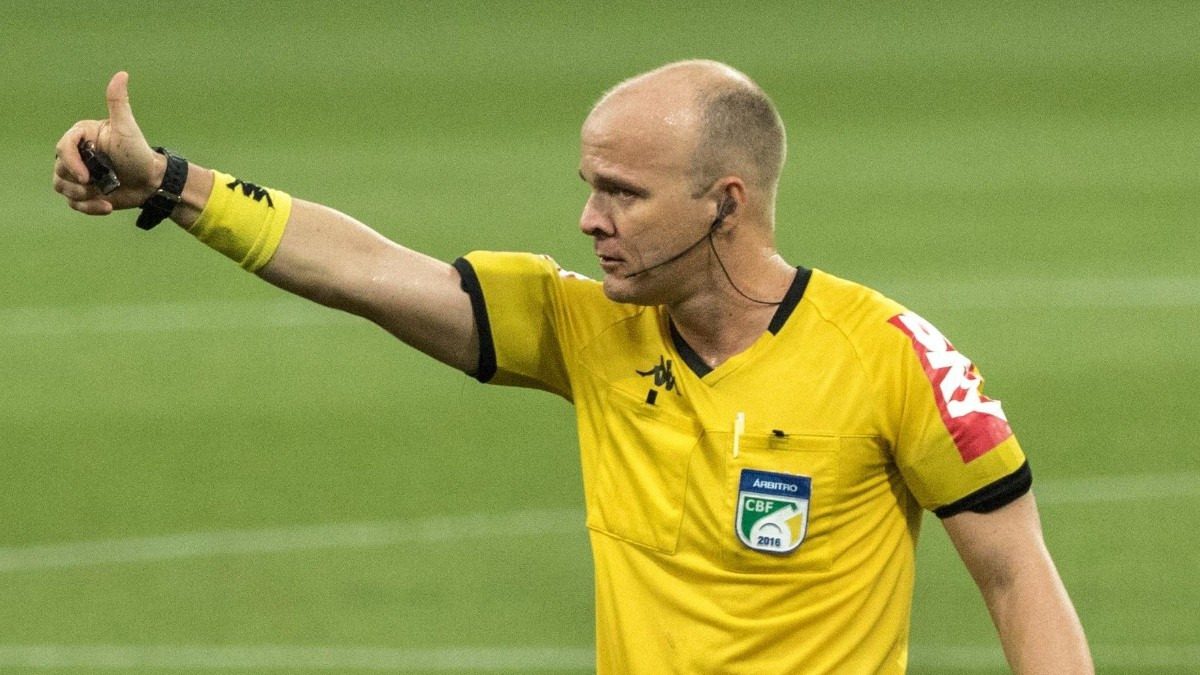 Denis Ribeiro da Silva Serafim árbitro