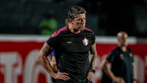 Thiago Carpini, Vitória