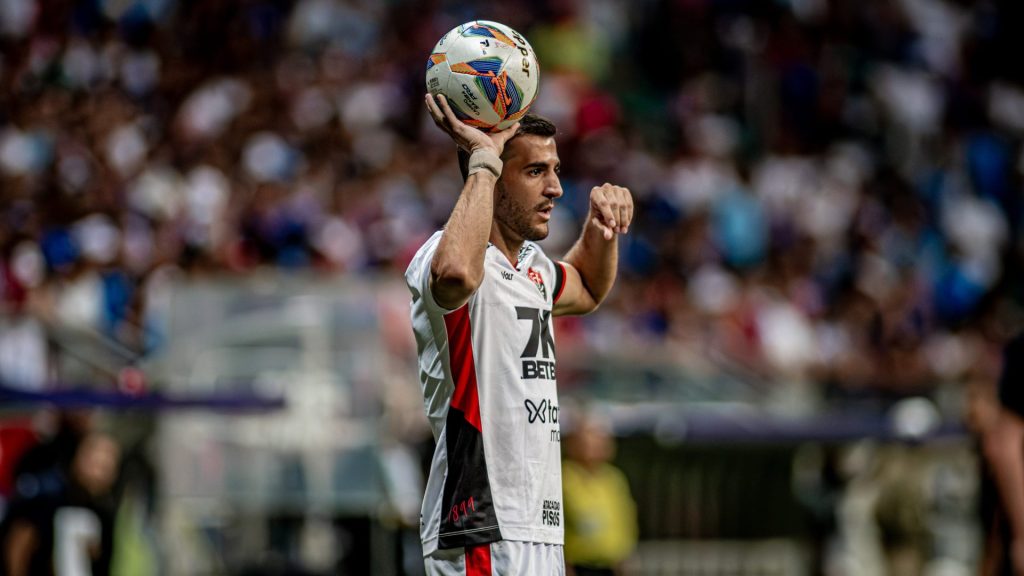 Raul Cáceres (2) Raul Cáceres, Vitória