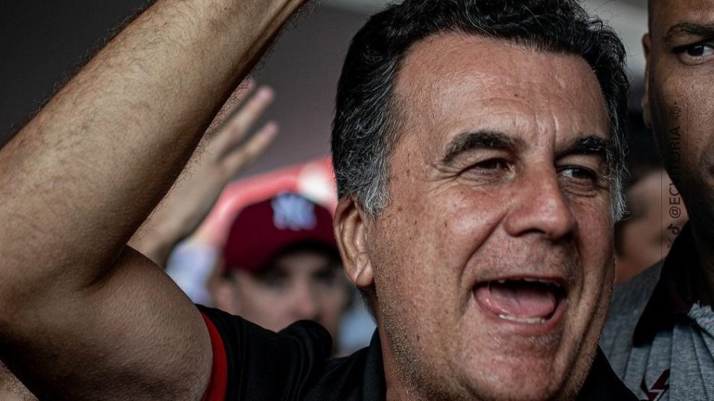 Fábio Mota, Vitória