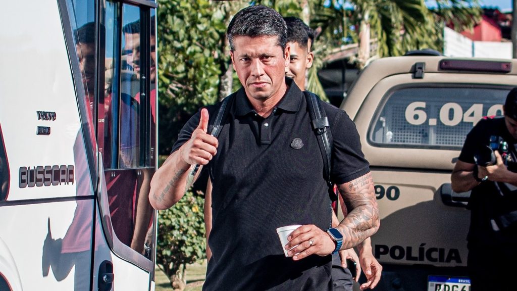 Thiago Carpini, Vitória
