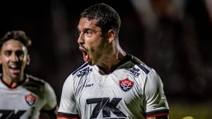 Lucas Halter, Vitória