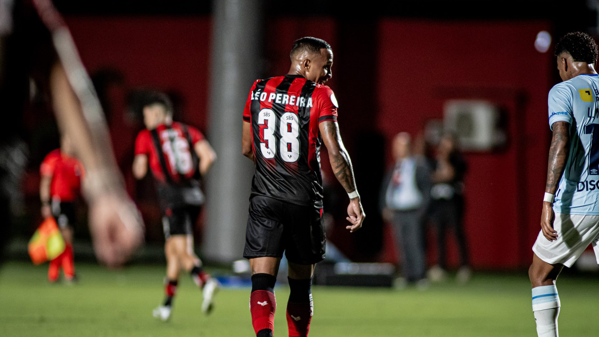 Léo Pereira durante treino