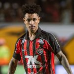 Matheuzinho, Vitória