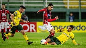 Cláudinho, Vitória