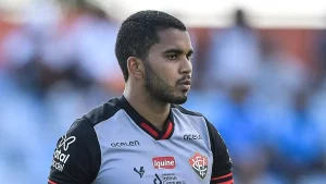 Lucas Arcanjo, Vitória