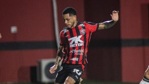 Matheuzinho, Vitória