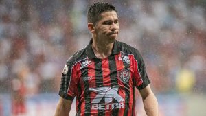 Osvaldo, Vitória