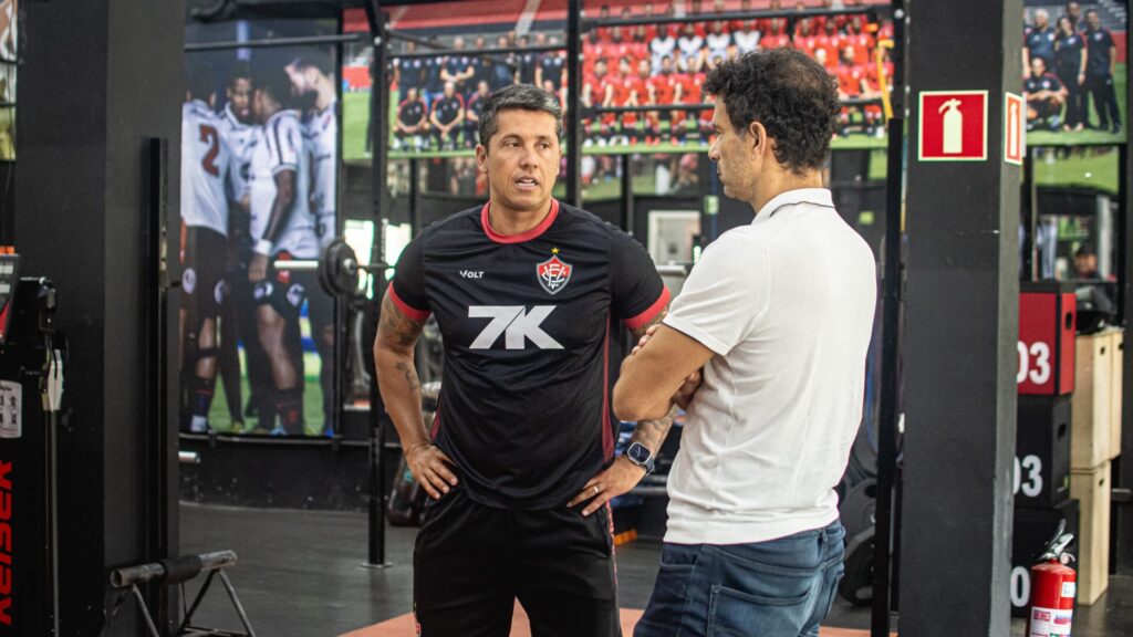 Gustavo Vieira, Vitória