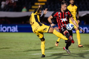 Vitória empata com o Sport