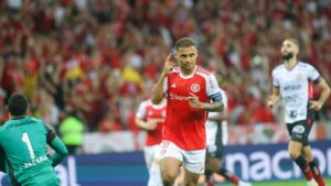 Vitória perde para o Inter