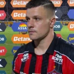 Renato Kayzer, Vitória