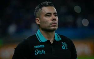 Vitória fecha com Jair Ventura
