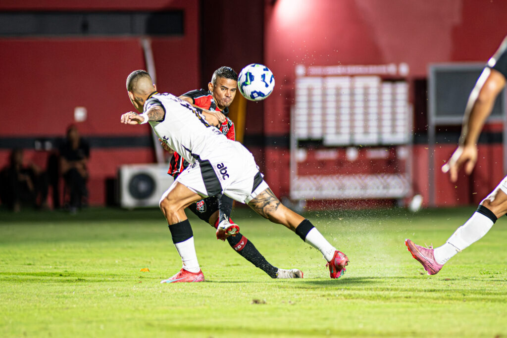 Vitória vence o Atlético-MG