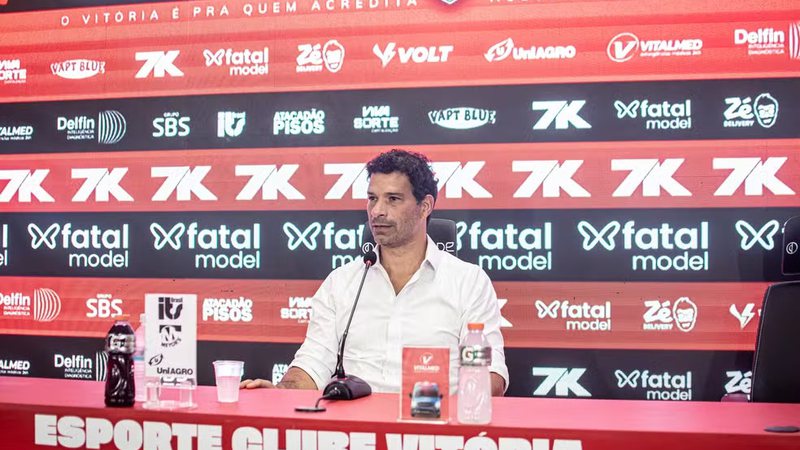 Gustavo Vieira, Vitória