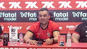 Jair Ventura, Vitória