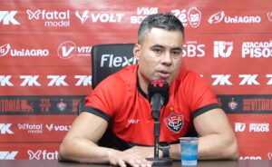 Jair Ventura, Vitória