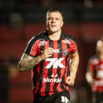 Vitória vence a Juazeirense, Renato Kayzer