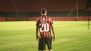 Lucas Silva, Vitória