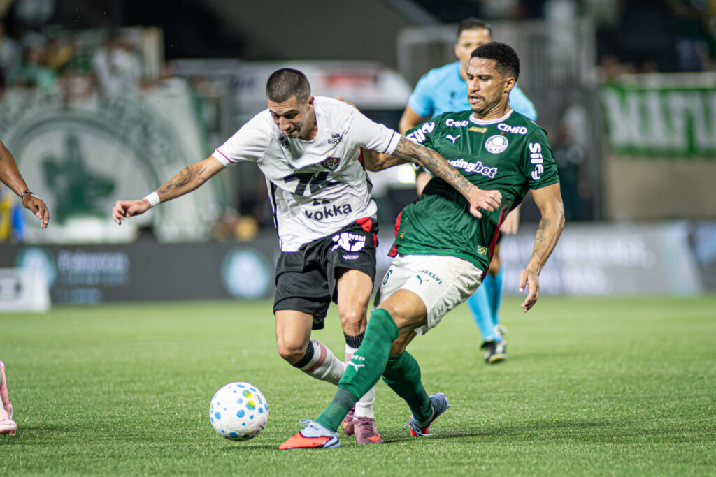 Vitória perde do Palmeiras