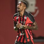 Mateus Silva, Vitória