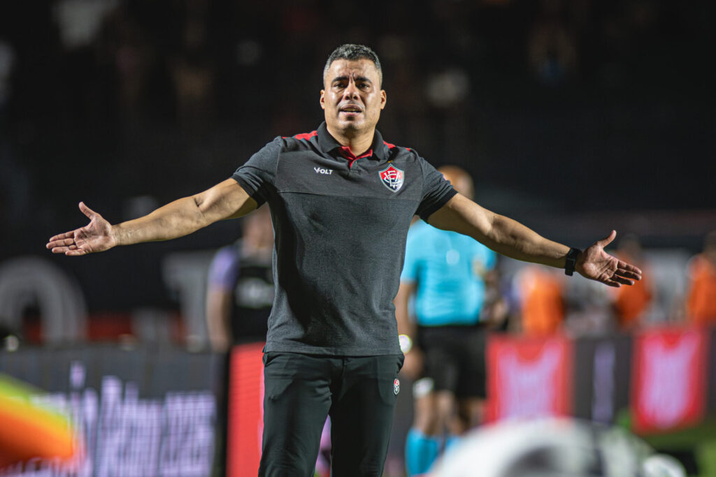 Jair Ventura, Vitória