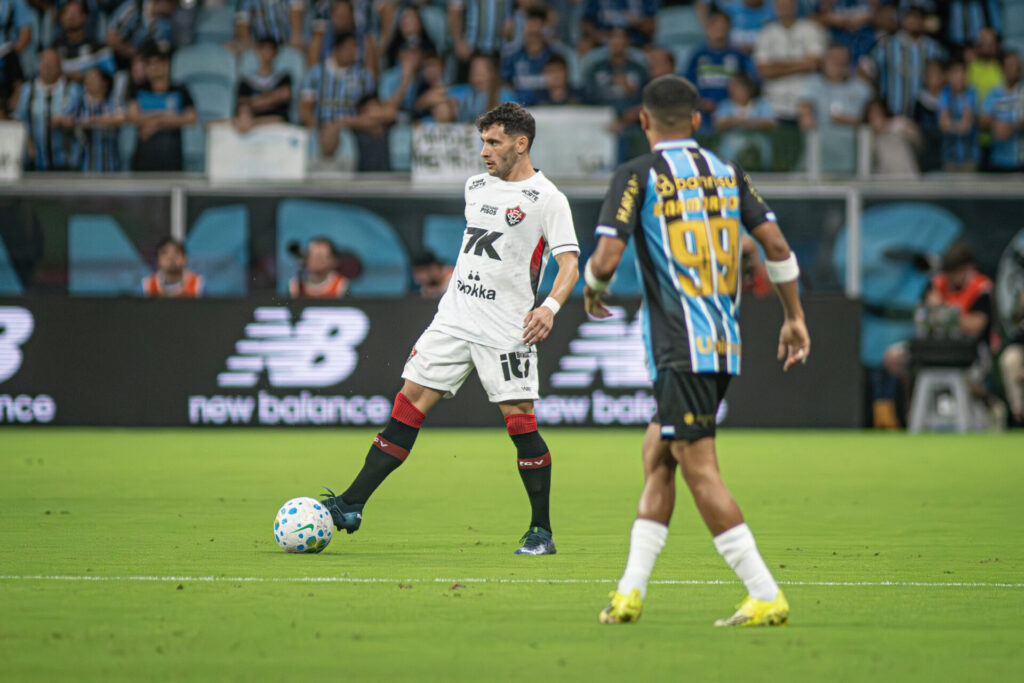 Vitória perde para o Grêmio