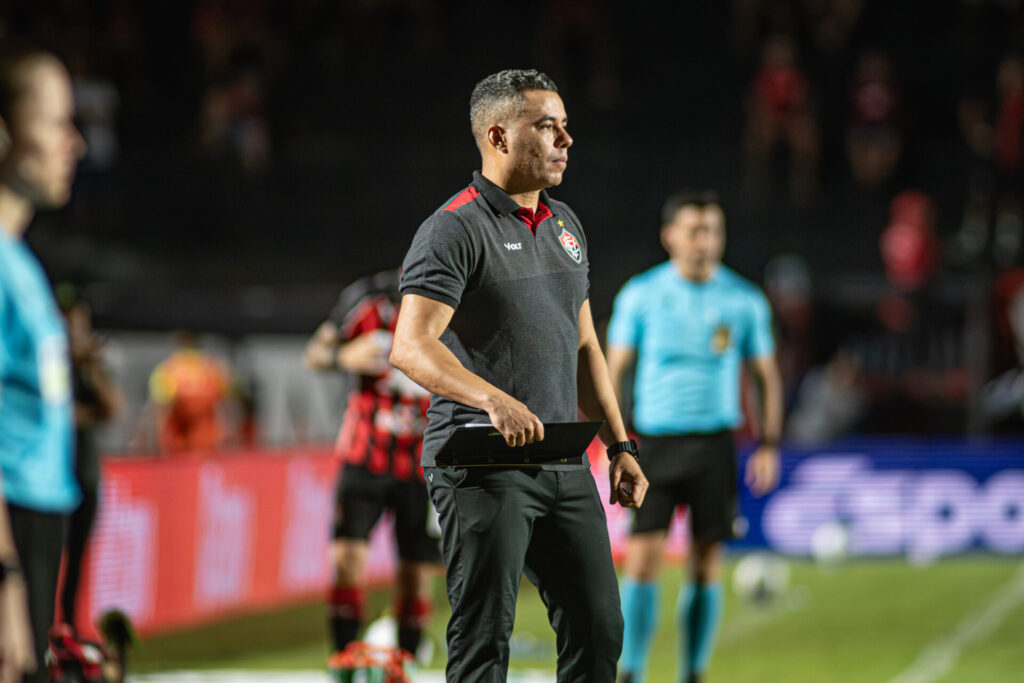 Jair Ventura, Vitória