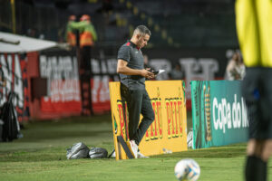 Jair Ventura, Vitória