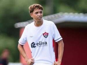 Cauã Felipe, Vitória