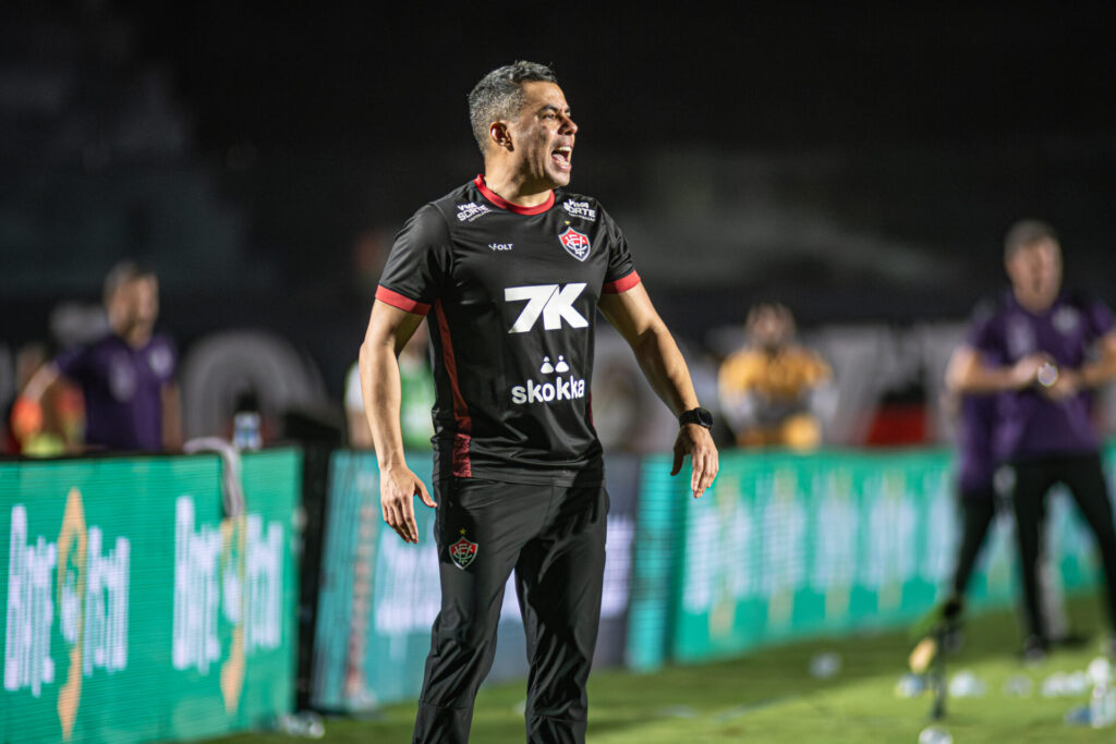 Jair Ventura, Vitória