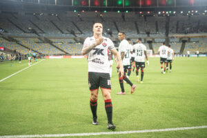 Renato Kayzer, Vitória