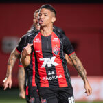 Erick, Vitória