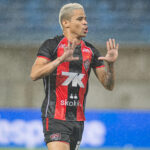 Erick, Vitória