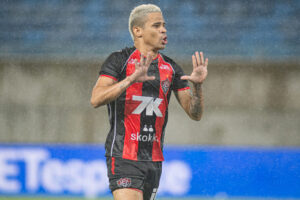 Erick, Vitória