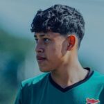O meio-campista boliviano Isai, VItória